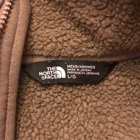 Men’s north face jacket - Picture 2 of 3